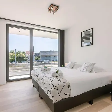 아파트 New, Luxurious And Modern With Private Parking
