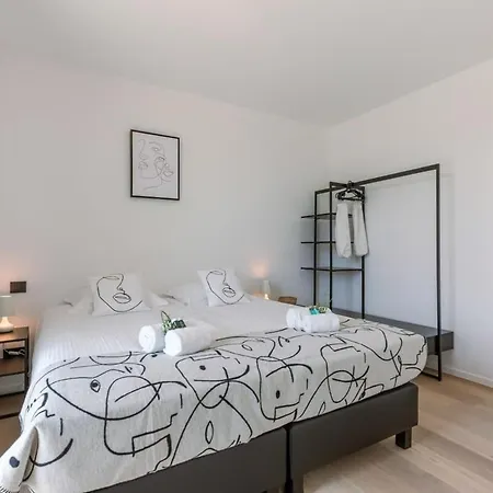 New, Luxurious And Modern With Private Parking Appartement Koksijde