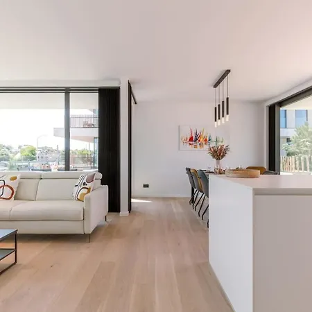 New, Luxurious And Modern With Private Parking * Koksijde